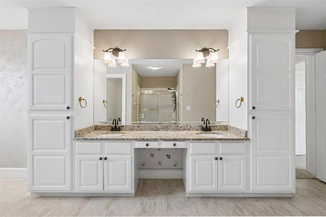 605 Aberdeen Road, Edmond, OK 73025