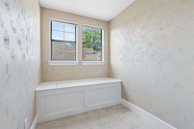 605 Aberdeen Road, Edmond, OK 73025