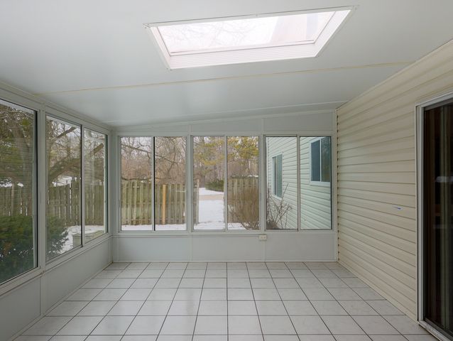 1008 Victoria Drive, Fox River Grove, IL 60021