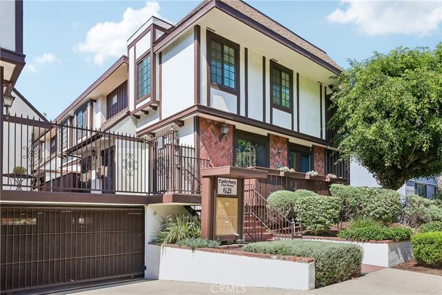 621 N Orlando Avenue 9, West Hollywood, CA 90048