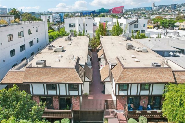 621 N Orlando Avenue 9, West Hollywood, CA 90048