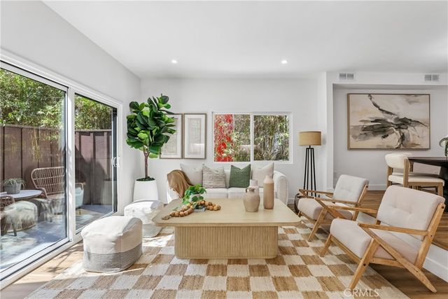 621 N Orlando Avenue 9, West Hollywood, CA 90048