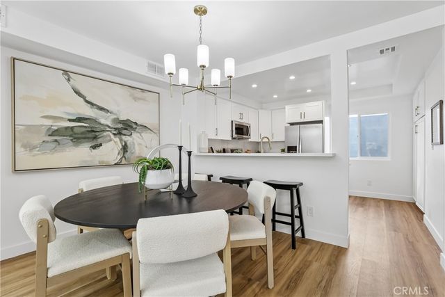 621 N Orlando Avenue 9, West Hollywood, CA 90048