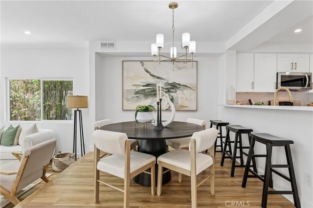 621 N Orlando Avenue 9, West Hollywood, CA 90048