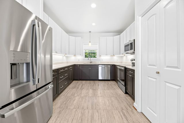 315 Griffith Lane, Elloree, SC 29047