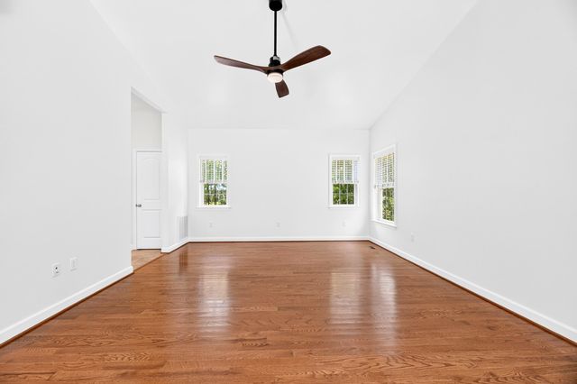 315 Griffith Lane, Elloree, SC 29047