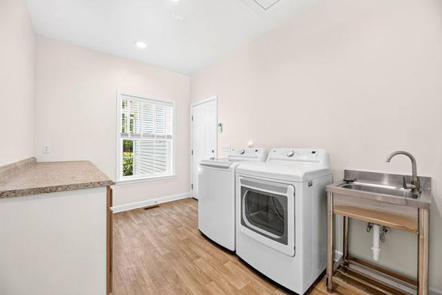315 Griffith Lane, Elloree, SC 29047