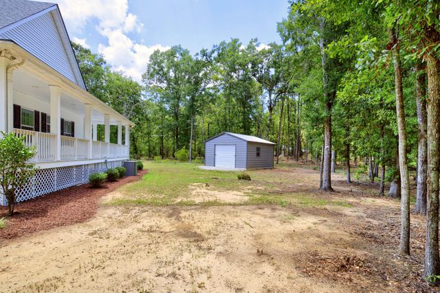 315 Griffith Lane, Elloree, SC 29047