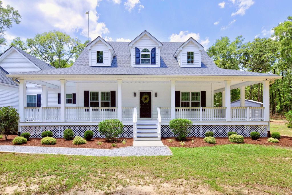 315 Griffith Lane, Elloree, SC 29047