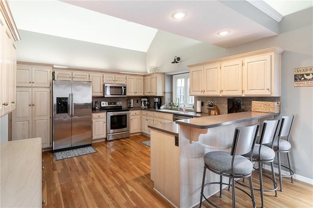 7203 Eastside Drive, Weatherby Lake, MO 64152