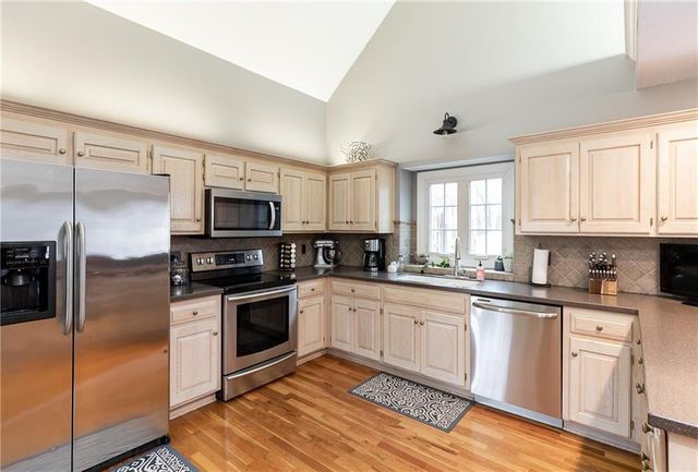 7203 Eastside Drive, Weatherby Lake, MO 64152