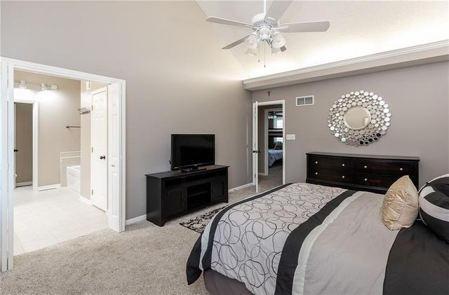 7203 Eastside Drive, Weatherby Lake, MO 64152