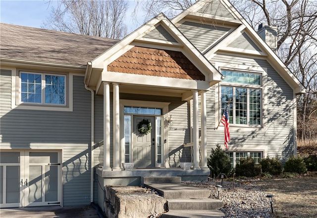 7203 Eastside Drive, Weatherby Lake, MO 64152