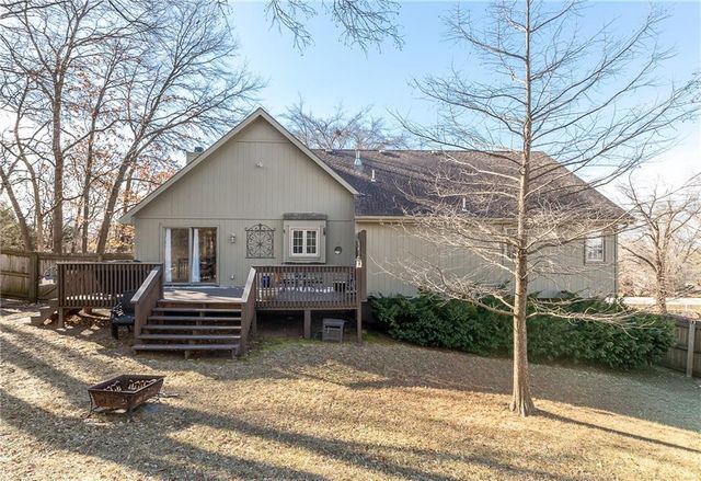 7203 Eastside Drive, Weatherby Lake, MO 64152