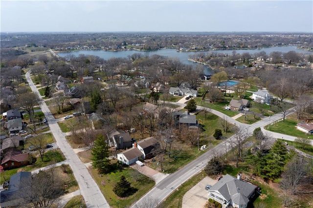 7203 Eastside Drive, Weatherby Lake, MO 64152