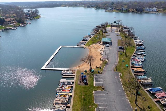 7203 Eastside Drive, Weatherby Lake, MO 64152