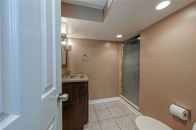 433 Sleepy Hollow Rd, Mt Lebanon, PA 15228