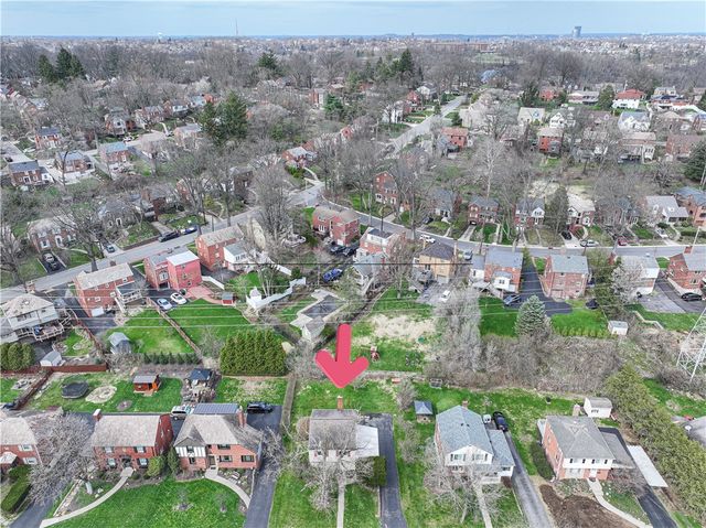 433 Sleepy Hollow Rd, Mt Lebanon, PA 15228