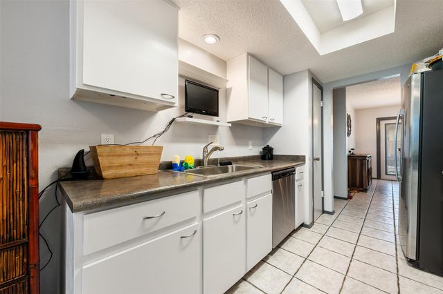 7805 Wakefield DR, Austin, TX 78749