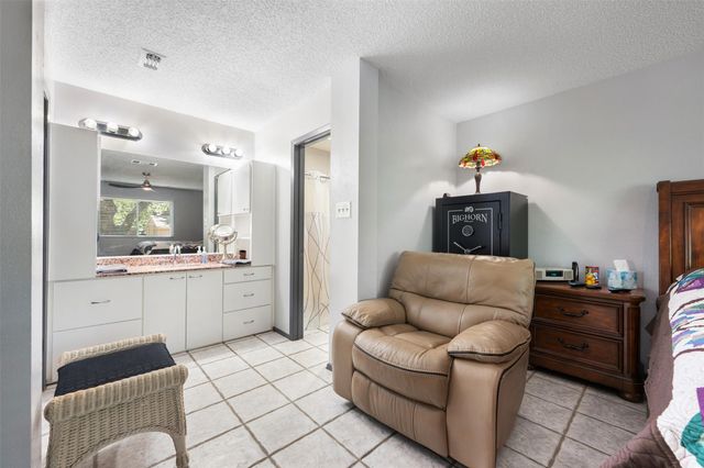 7805 Wakefield DR, Austin, TX 78749