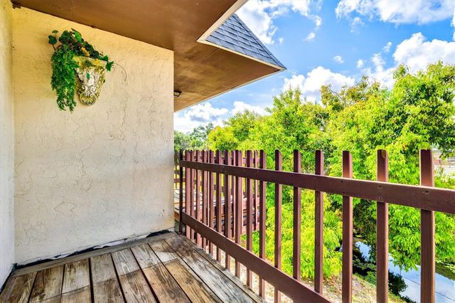 3202 RAMBLEWOOD DRIVE N, Sarasota, FL 34237