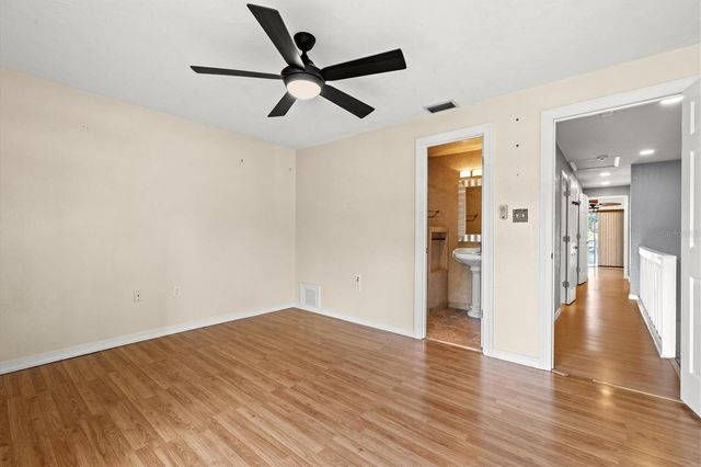 3202 RAMBLEWOOD DRIVE N, Sarasota, FL 34237
