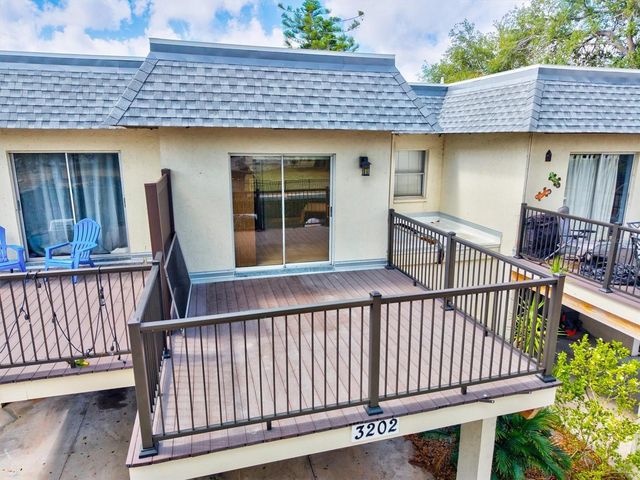 3202 RAMBLEWOOD DRIVE N, Sarasota, FL 34237