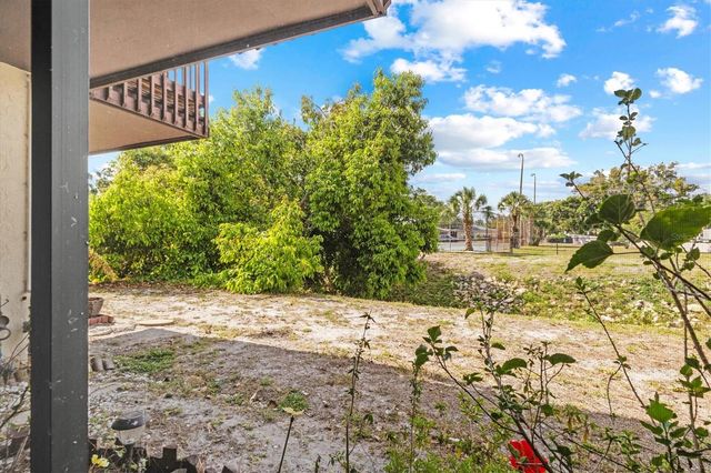 3202 RAMBLEWOOD DRIVE N, Sarasota, FL 34237