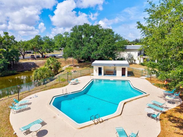 3202 RAMBLEWOOD DRIVE N, Sarasota, FL 34237