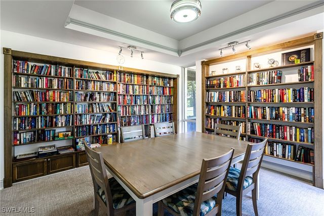 400 Forest Lakes BLVD 210, Naples, FL 34105