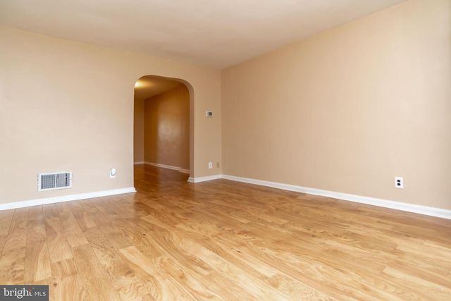 797 3RD AVE, Bristol, PA 19007