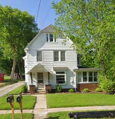 103 Park Street B, Yorkville, IL 60560