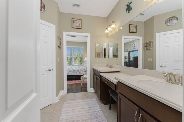 215 FONTANELLE CIRCLE, Venice, FL 34292