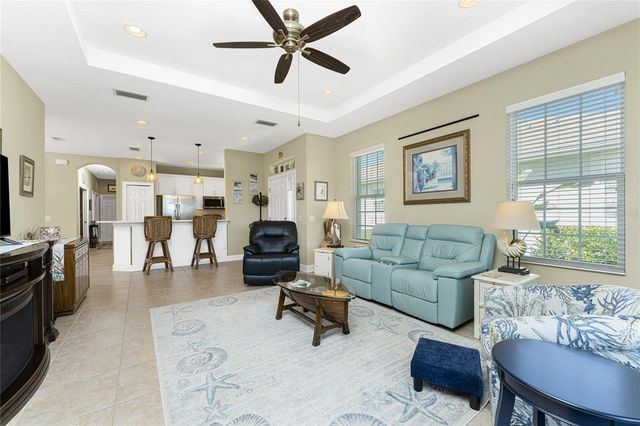 215 FONTANELLE CIRCLE, Venice, FL 34292