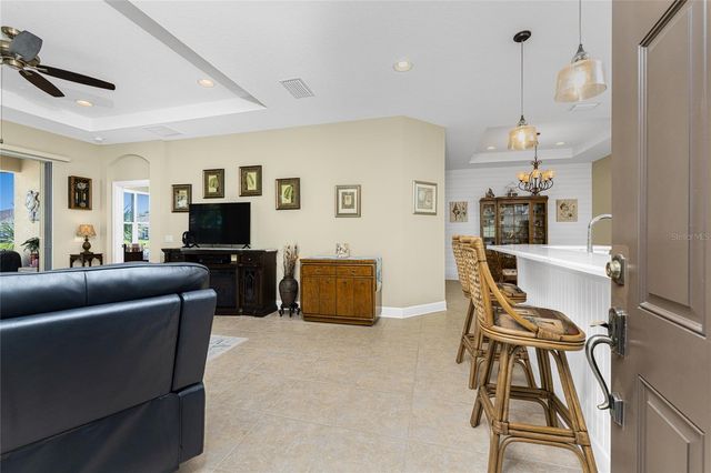 215 FONTANELLE CIRCLE, Venice, FL 34292