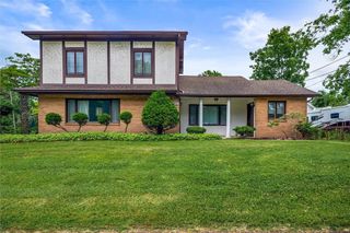 4805 West Ridge Road, Parma, NY 14559