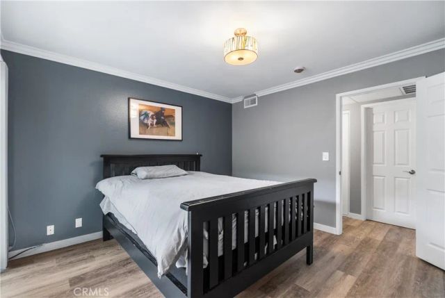 576 N Bellflower 222, Long Beach, CA 90814