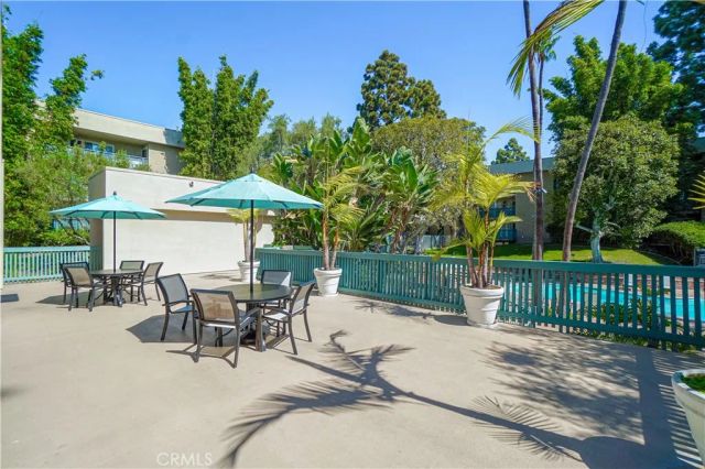 576 N Bellflower 222, Long Beach, CA 90814