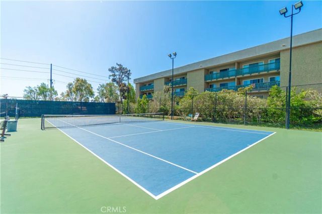 576 N Bellflower 222, Long Beach, CA 90814