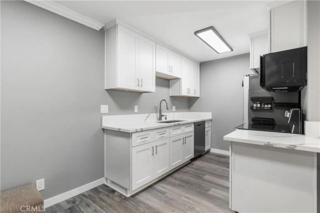 576 N Bellflower 222, Long Beach, CA 90814
