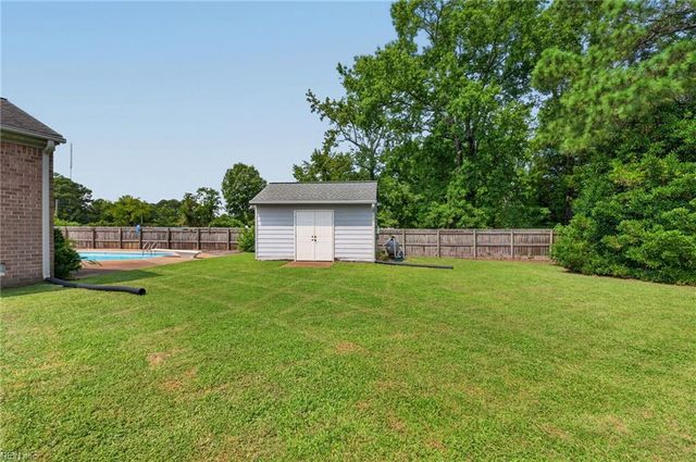 47 W River Point DR, Hampton, VA 23669