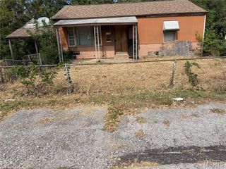 8735 Shirley Avenue, St Louis, MO 63121