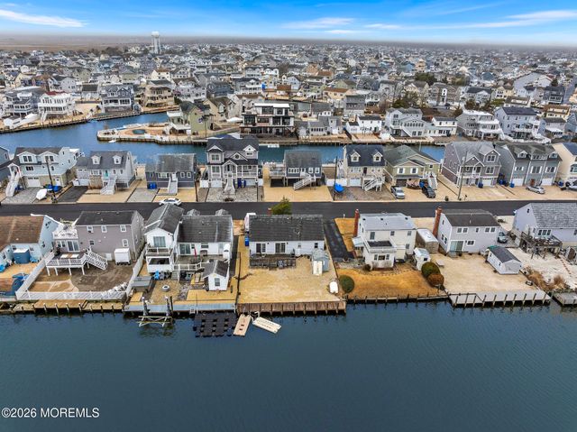 56 Jeffrey Drive, Beach Haven West, NJ 08050