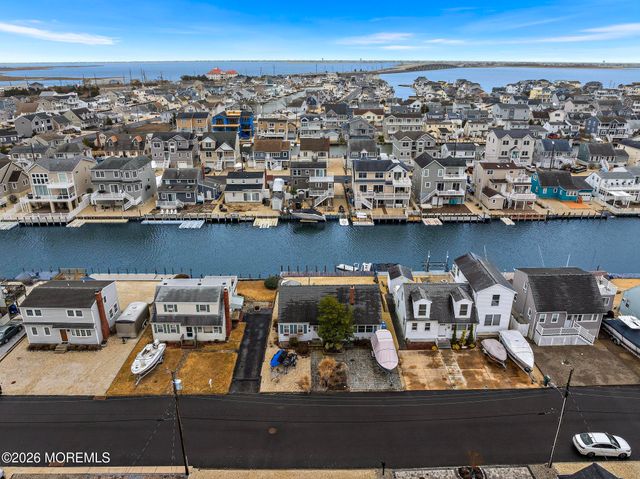 56 Jeffrey Drive, Beach Haven West, NJ 08050