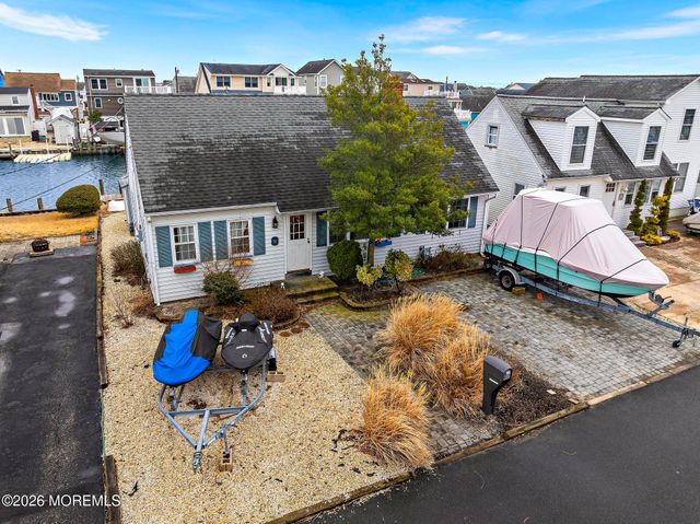 56 Jeffrey Drive, Beach Haven West, NJ 08050