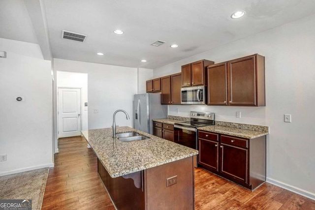 82 Fern Walk, Lawrenceville, GA 30045