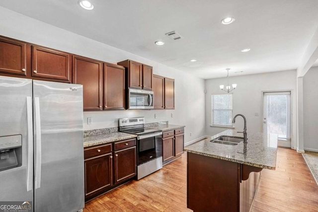 82 Fern Walk, Lawrenceville, GA 30045