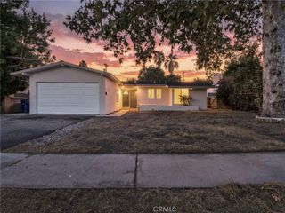 7735 Zelzah Avenue, Reseda, CA 91335