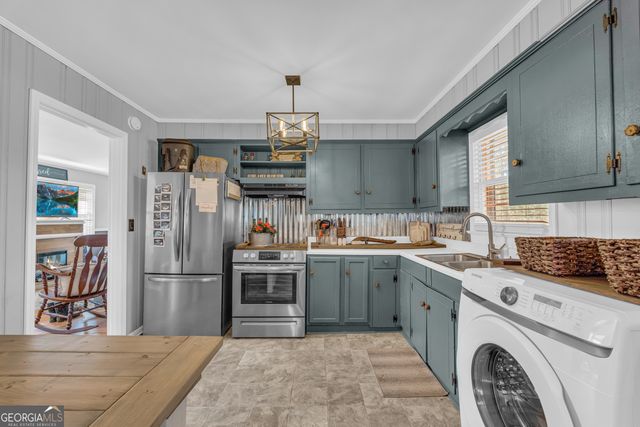 70 Bowers Street, Royston, GA 30662