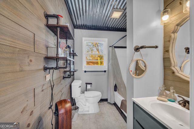 70 Bowers Street, Royston, GA 30662